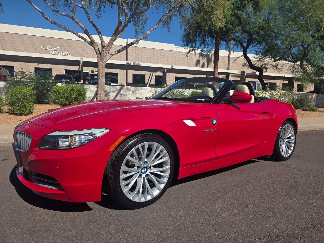 Used 2010 BMW Z4 sDrive35i RWD image 6