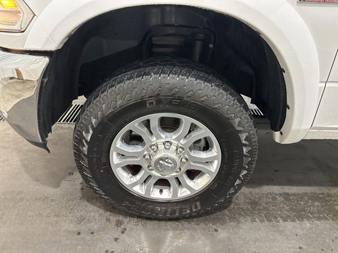 Used 2017 RAM 2500 Laramie w/ Convenience Group image 8