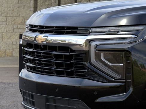 New 2026 Chevrolet Suburban LS RWD image 13