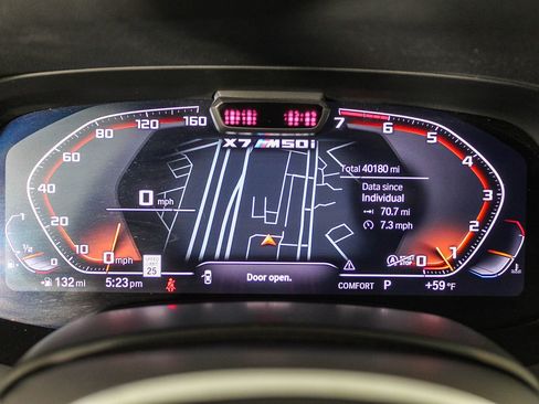 Used 2020 BMW X7 M50i image 23