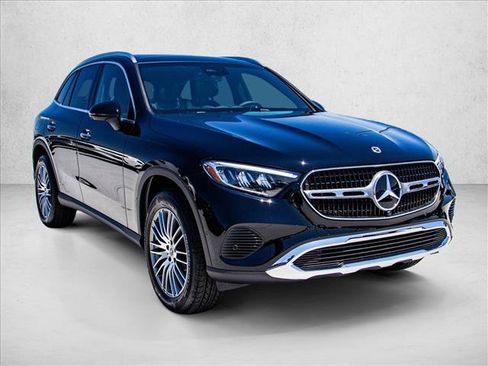 New 2026 Mercedes-Benz GLC 300 4MATIC image 3