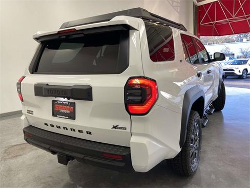 Used 2025 Toyota 4Runner SR5 image 3