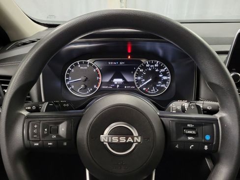 Used 2024 Nissan Rogue SV image 14