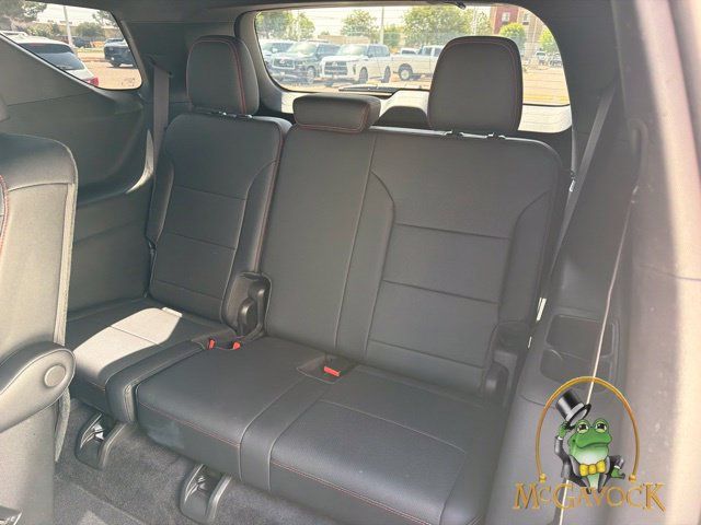 Used 2025 Chevrolet Traverse Z71 AWD/4WD image 27