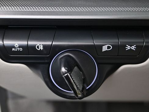 Used 2024 Porsche 911 Carrera image 22