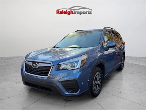 Used 2019 Subaru Forester Premium AWD/4WD image 4