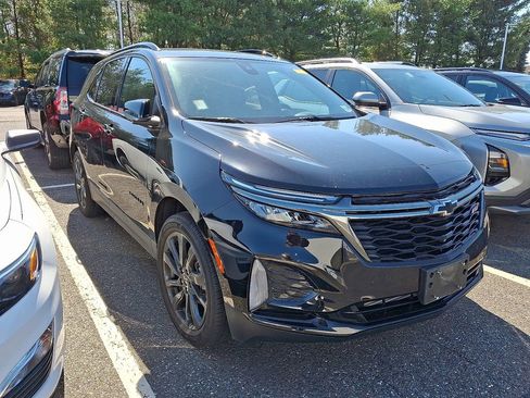 Certified 2023 Chevrolet Equinox RS image 3