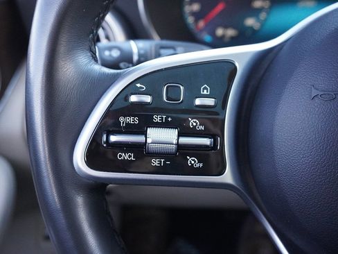 Used 2022 Mercedes-Benz GLC 300 GLC 300 image 49