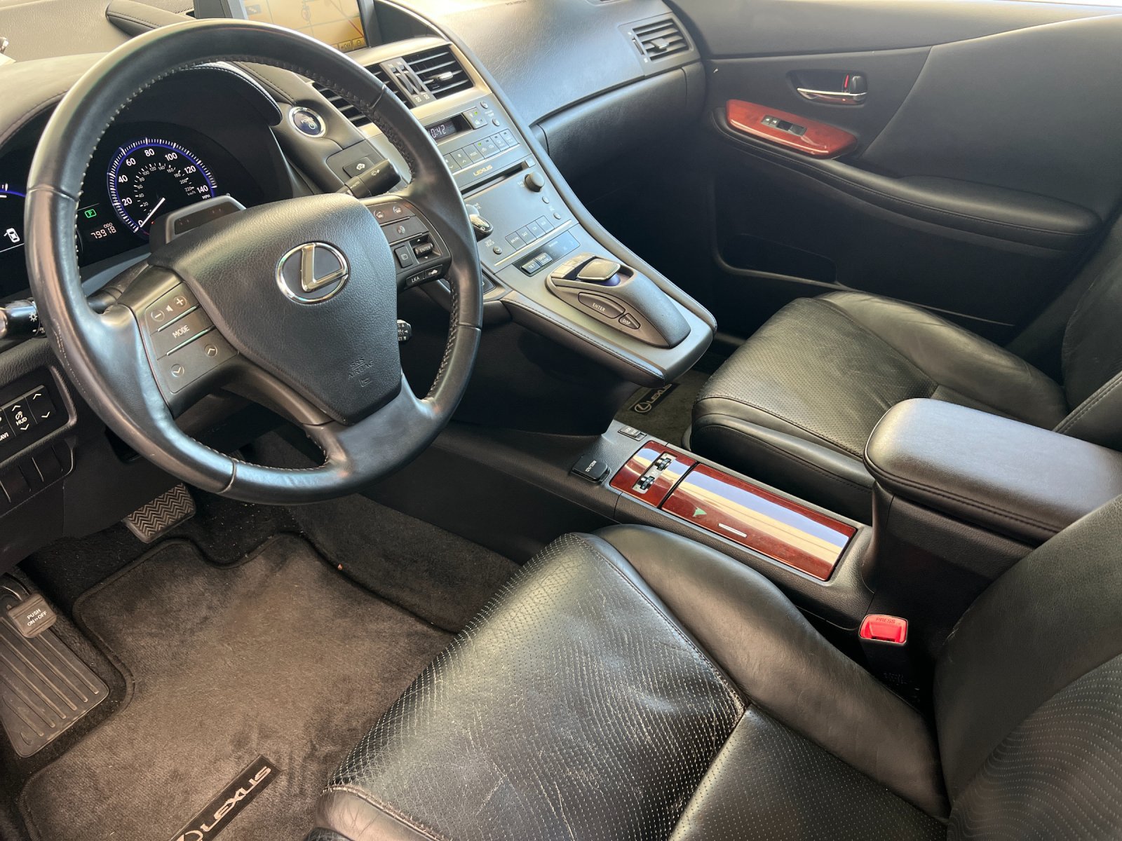 Used 2010 Lexus HS 250h FWD image 9