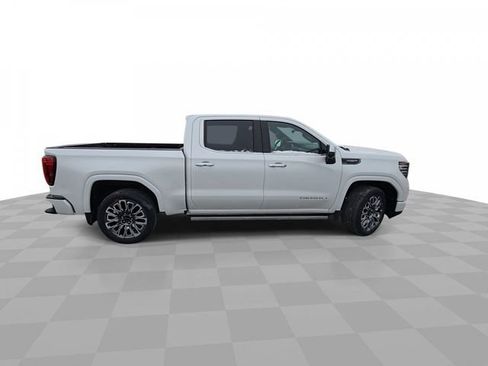 Used 2025 GMC Sierra 1500 Denali Ultimate image 9
