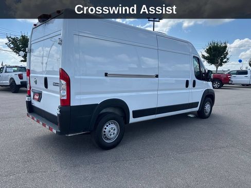 Used 2025 RAM ProMaster 2500 FWD image 6