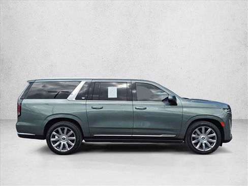 Used 2024 Cadillac Escalade ESV Premium Luxury Platinum w/ Heavy-Duty Trailer Package AWD/4WD image 4