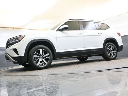 Used 2022 Volkswagen Atlas SE image 31