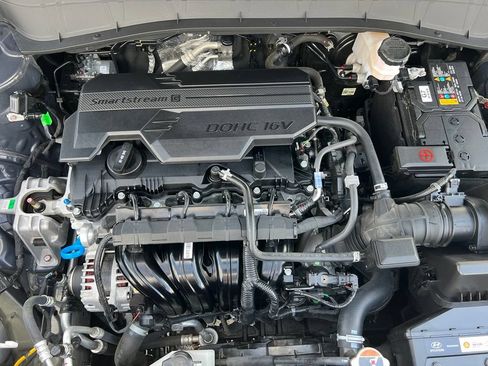 Used 2025 Hyundai Kona SEL AWD/4WD image 46