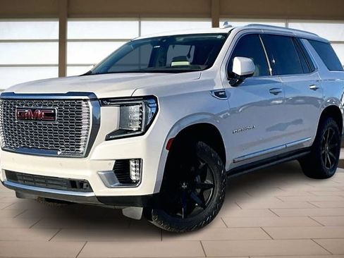Used 2021 GMC Yukon Denali w/ Denali Premium Package image 1