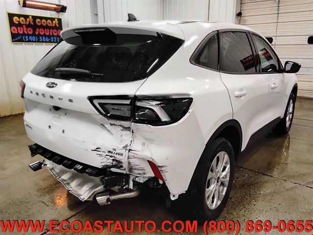 Used 2025 Ford Escape Active AWD/4WD image 3
