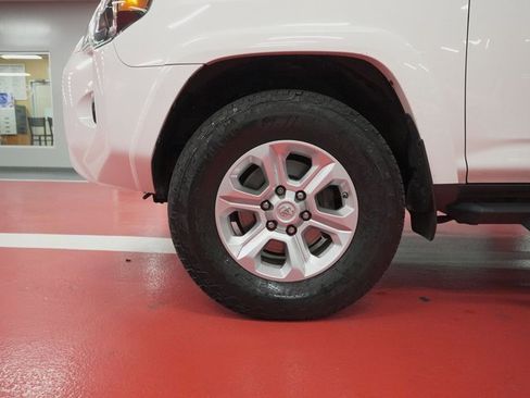 Certified 2020 Toyota 4Runner SR5 Premium w/ Moonroof Package image 28