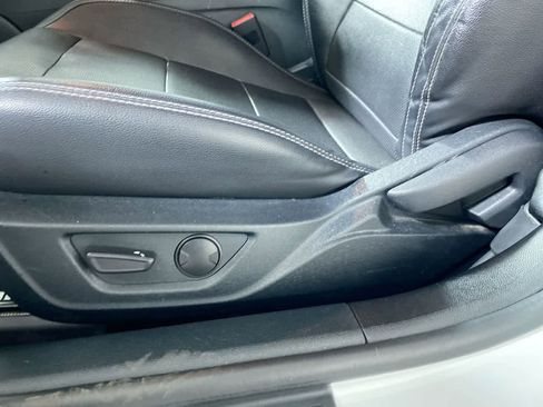 Used 2023 Ford Mustang Premium image 14