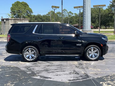 Used 2021 Chevrolet Tahoe LT w/ LT Signature Package AWD/4WD image 15
