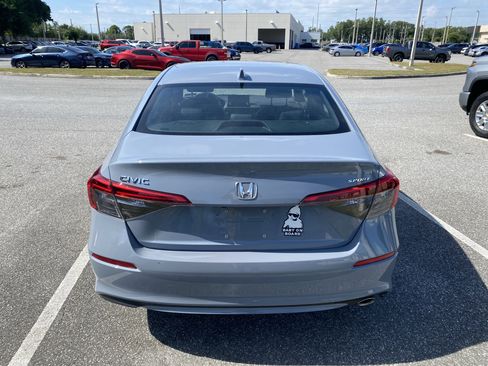 Used 2024 Honda Civic Sport image 9