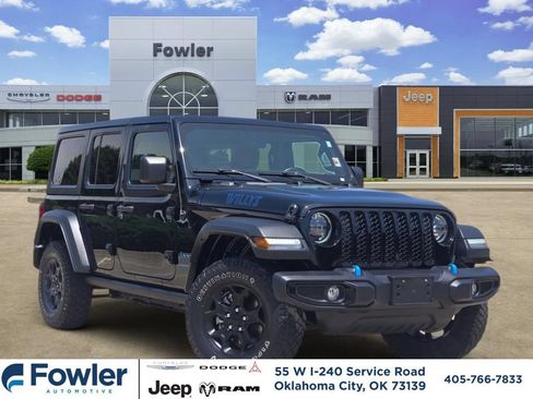 Used 2023 Jeep Wrangler Unlimited w/ Cold Weather Group AWD/4WD image 1