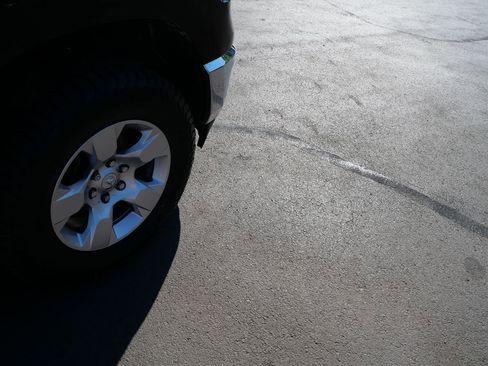 Used 2019 RAM 1500 Big Horn AWD/4WD image 34