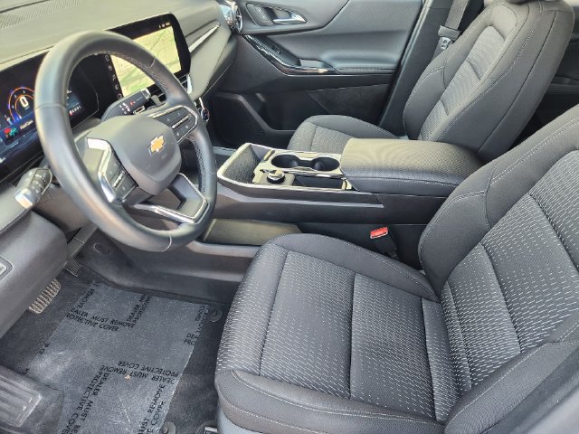 Used 2026 Chevrolet Equinox LT FWD image 4