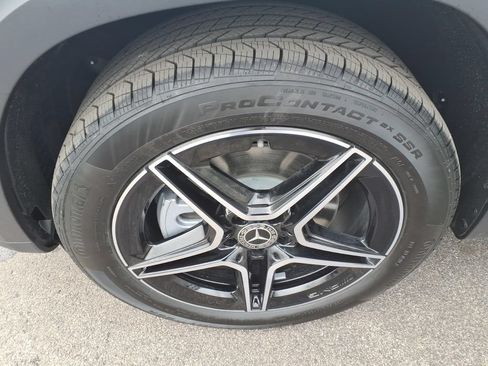 Certified 2026 Mercedes-Benz GLB 250 4MATIC image 10