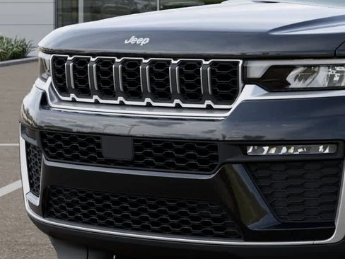 New 2026 Jeep Grand Cherokee L Limited AWD/4WD image 11