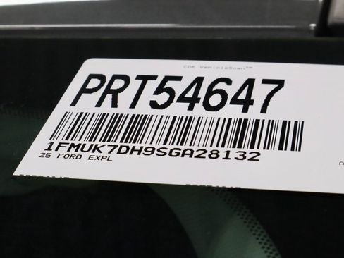 Certified 2025 Ford Explorer Active image 34