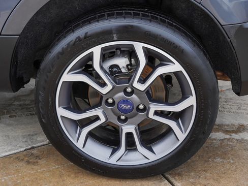 Used 2020 Ford EcoSport SES image 13