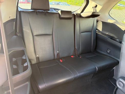 Certified 2025 Toyota Grand Highlander AWD image 14