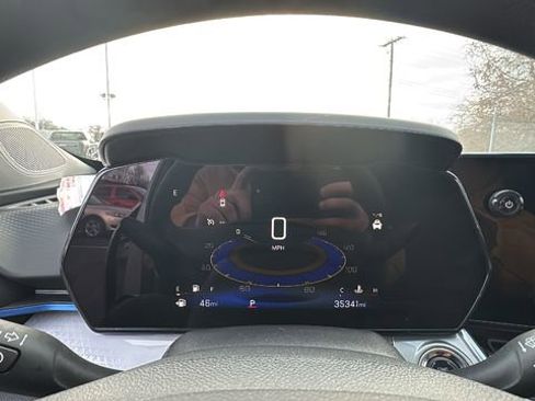 Used 2024 Chevrolet Trax LT image 15