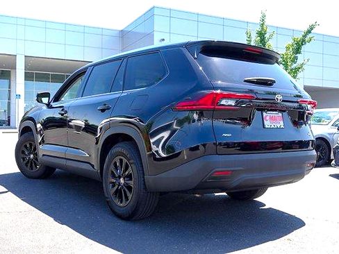 Certified 2026 Toyota Grand Highlander AWD image 7