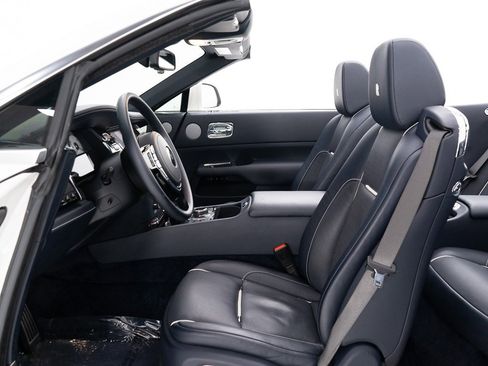 Certified 2018 Rolls-Royce Dawn image 22