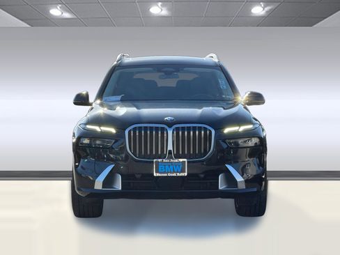 Used 2026 BMW X7 xDrive40i AWD/4WD image 6