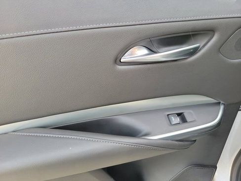 Used 2022 Cadillac XT4 Premium Luxury w/ Technology Package image 8