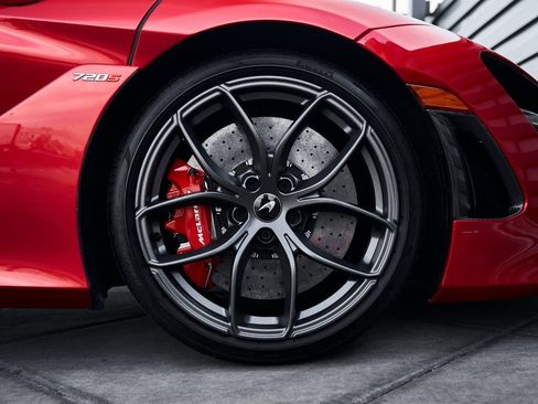 Used 2021 McLaren 720S Performance image 31