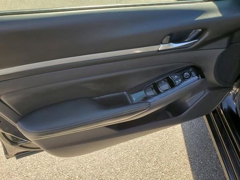 Certified 2023 Nissan Altima 2.5 SV image 15