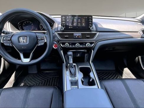 Used 2020 Honda Accord EX image 7