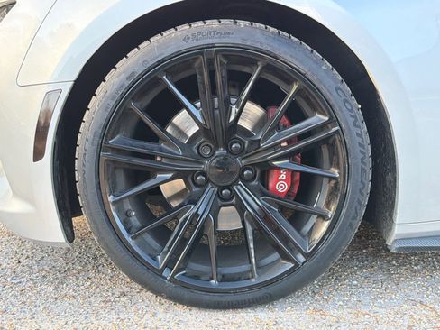 Used 2018 Chevrolet Camaro SS image 10