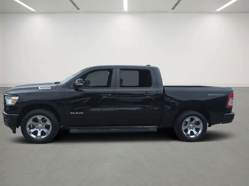 Used 2022 RAM 1500 Big Horn AWD/4WD image 3