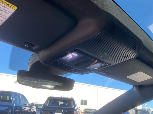 Used 2022 Volkswagen ID.4 Pro S image 30