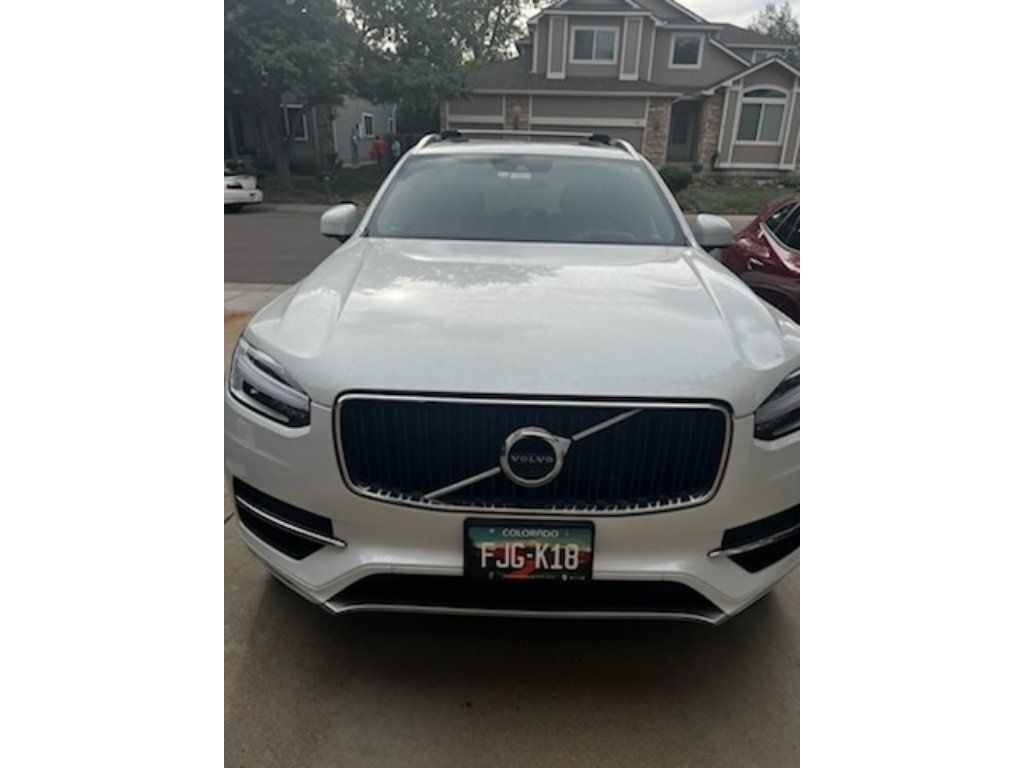 Used 2019 Volvo XC90 T6 Momentum w/ Advanced Package AWD/4WD image 5