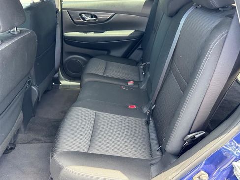 Used 2017 Nissan Rogue SV w/ SV Premium Package AWD/4WD image 14
