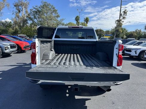 Used 2024 Chevrolet Silverado 2500 LT image 16