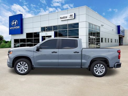 Used 2025 Chevrolet Silverado 1500 Custom w/ LPO, Dark Essentials Package RWD image 8