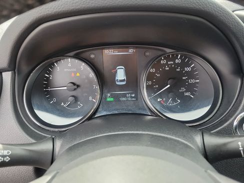 Used 2017 Nissan Rogue SV image 20