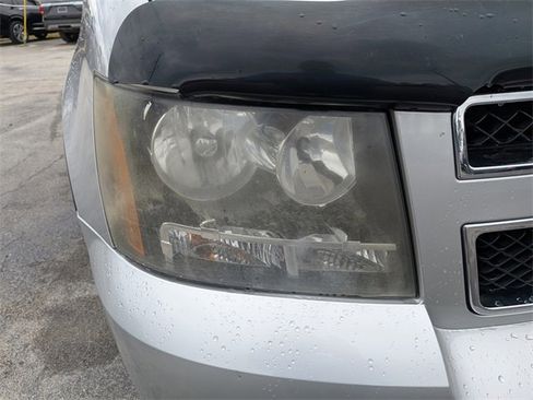 Used 2010 Chevrolet Avalanche LT image 9