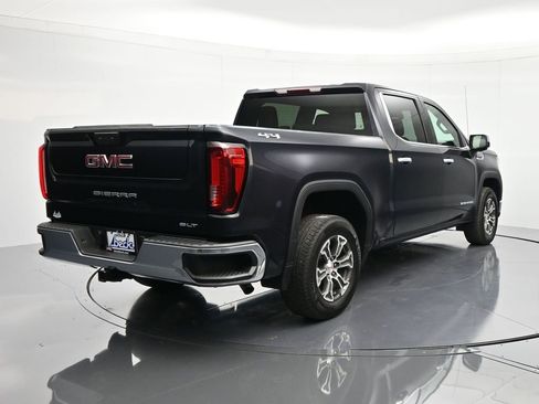 Certified 2025 GMC Sierra 1500 SLT image 5
